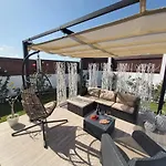 Thais, Private Heated Pool, Ideal For Your Holidays In