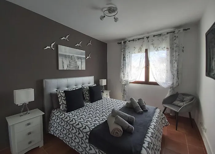 Thais, Private Heated Pool, Ideal For Your Holidays In