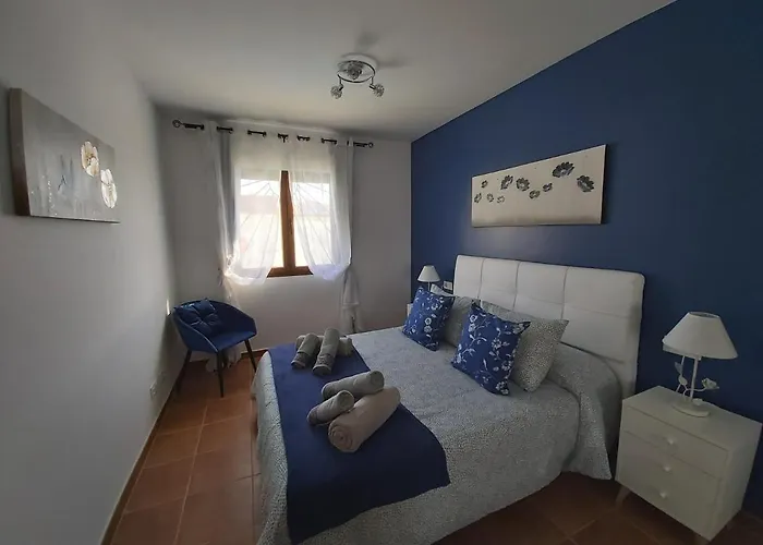 Thais, Private Heated Pool, Ideal For Your Holidays In