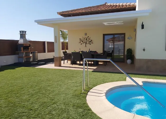 Thais, Private Heated Pool, Ideal For Your Holidays In فيلة *