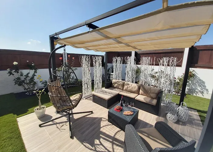 Thais, Private Heated Pool, Ideal For Your Holidays In