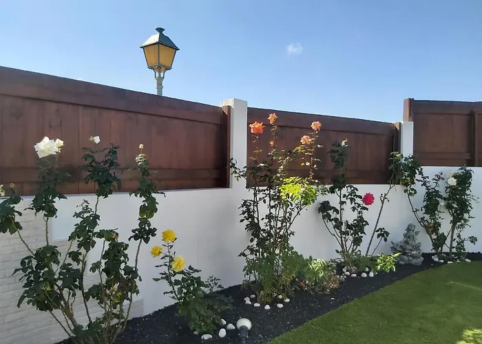 Thais, Private Heated Pool, Ideal For Your Holidays In *