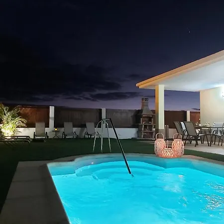 Thais, Private Heated Pool, Ideal For Your Holidays In Villa *