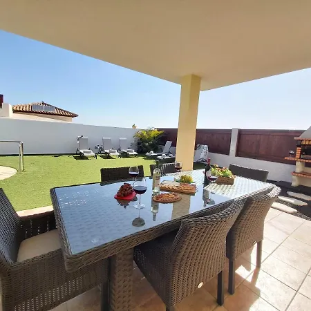 Thais, Private Heated Pool, Ideal For Your Holidays In *